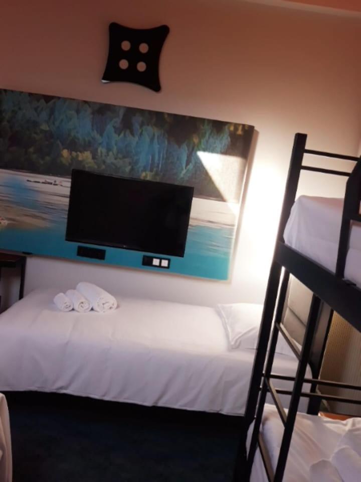 Hotel Celis