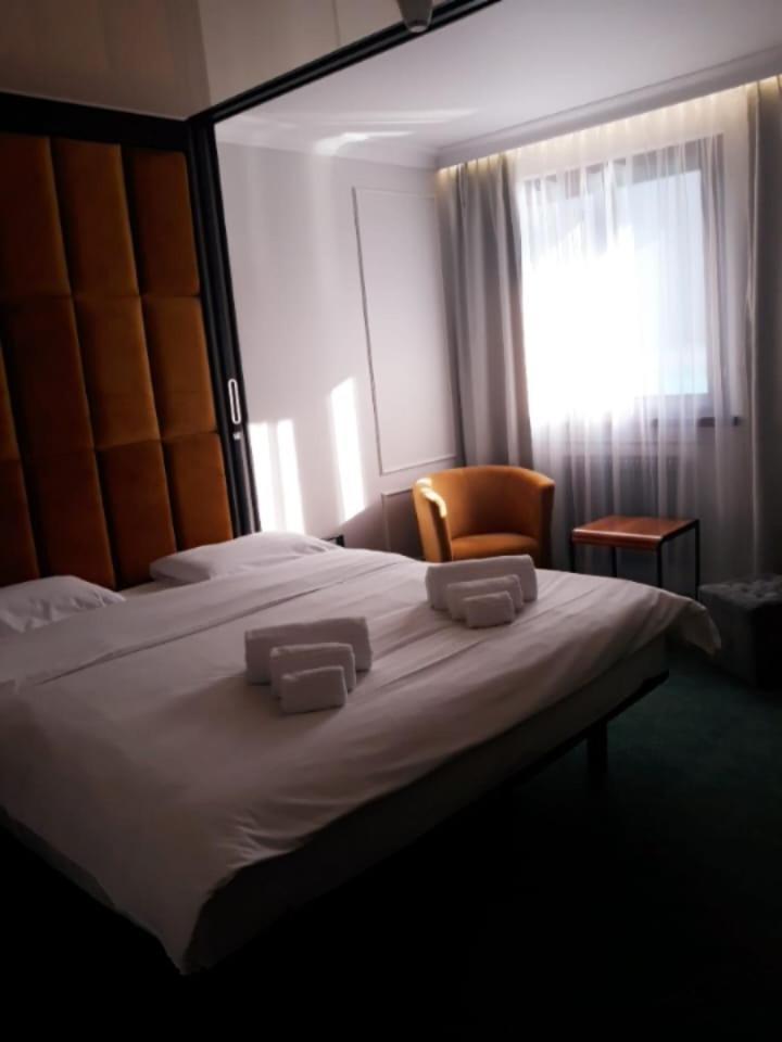 Celis Hotel 3*