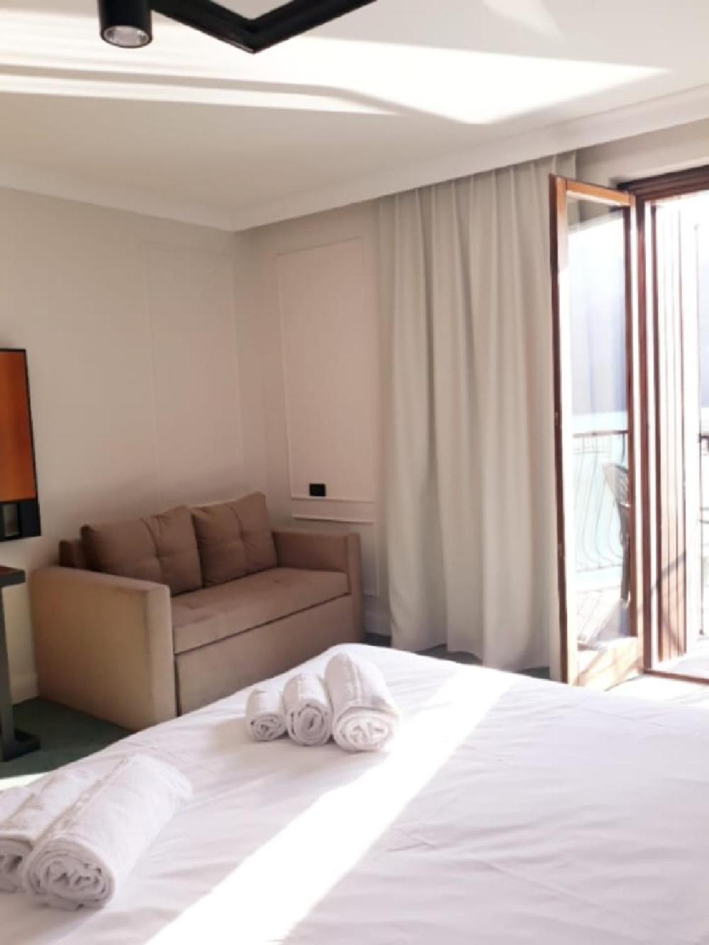 Celis Hotel 3*