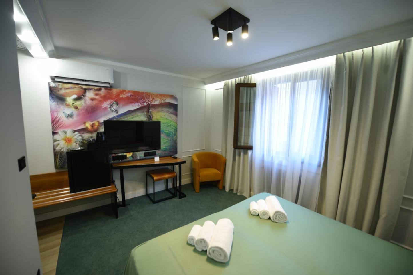 Celis Hotel 3*